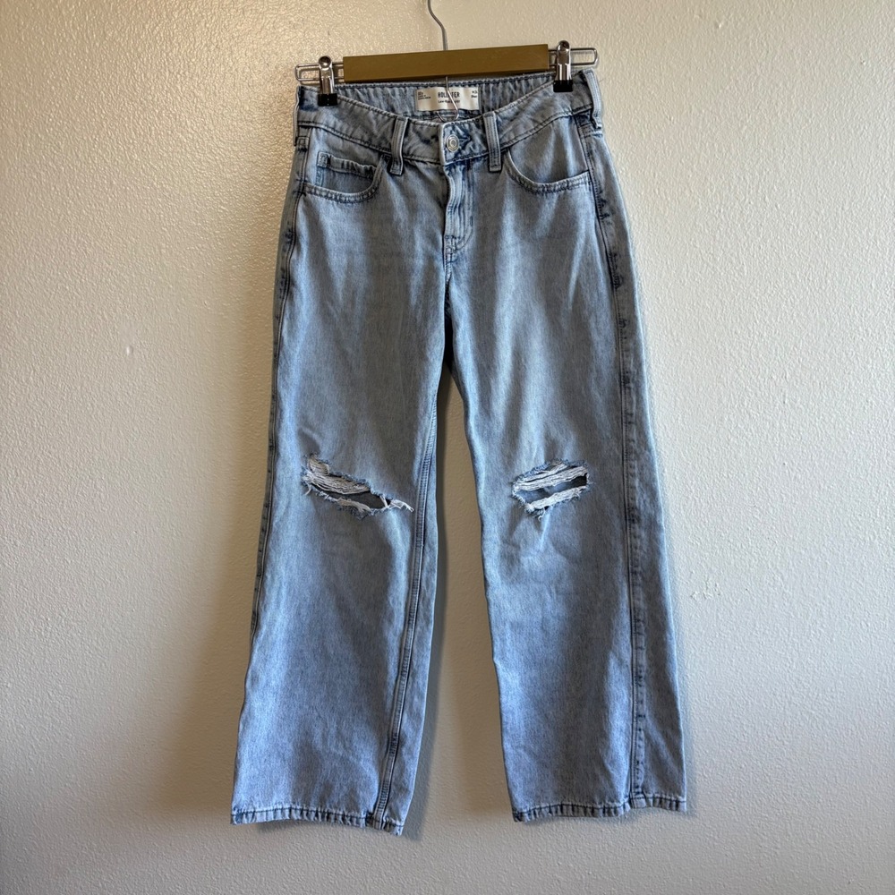 Hollister Size 00 Short Low Rise Baggy Jeans Light Wash Distressed Y2K Denim